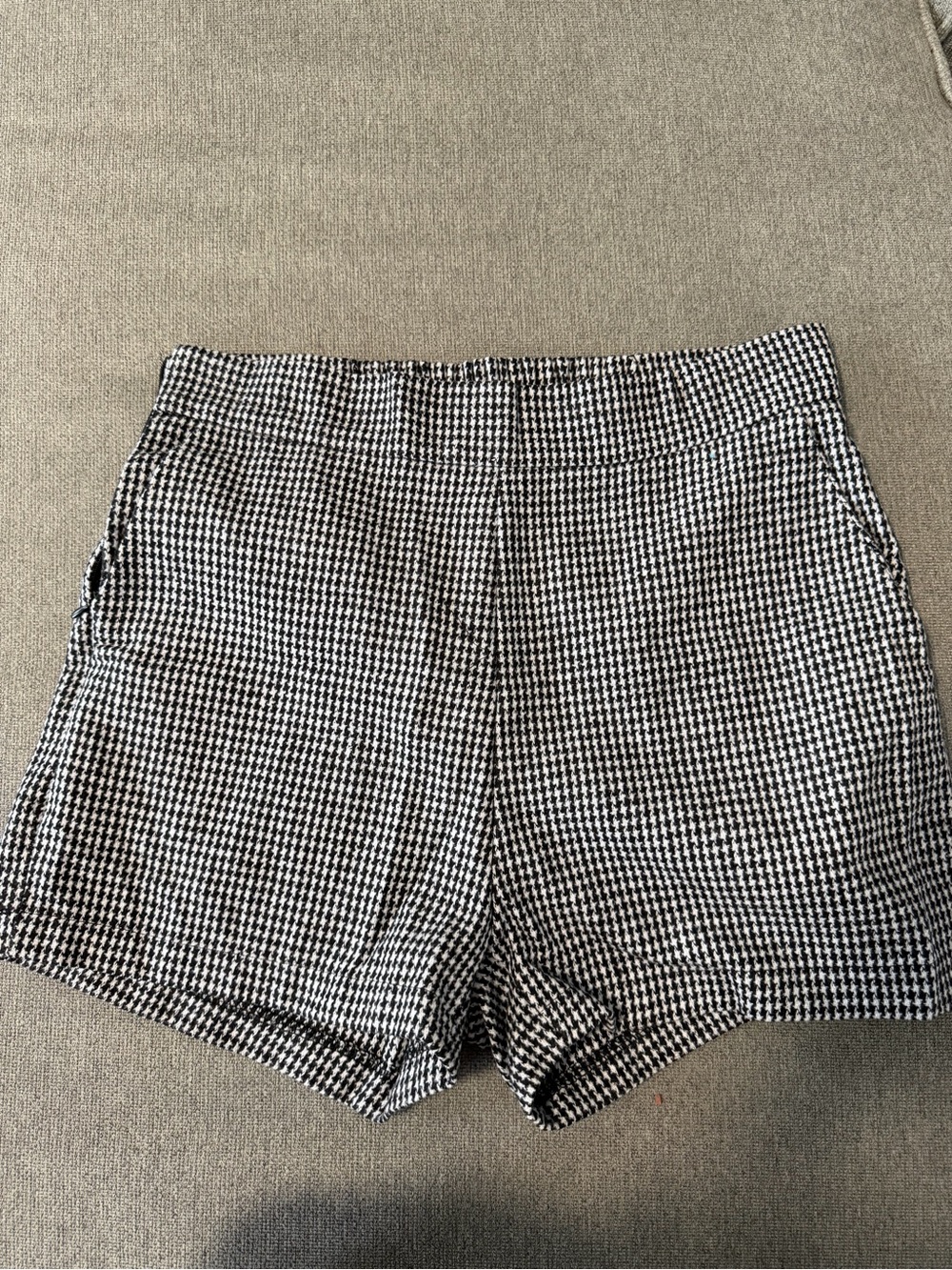 Black and White Houndstooth Women’s Shorts